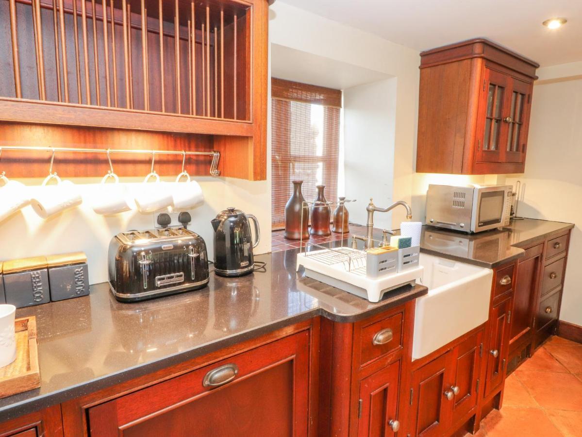 Clerk Beck Cottage Улверстон Экстерьер фото